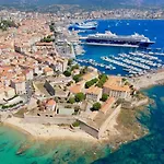 Centre Ville Ajaccio Tres Bel Appartement De Charme Tout Equipe